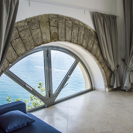 Sunrise Guest House Гаэта Экстерьер фото