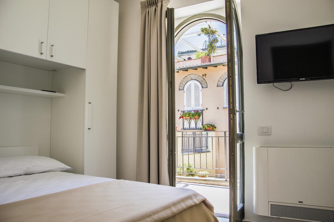 Sunrise Guest House Гаэта Экстерьер фото