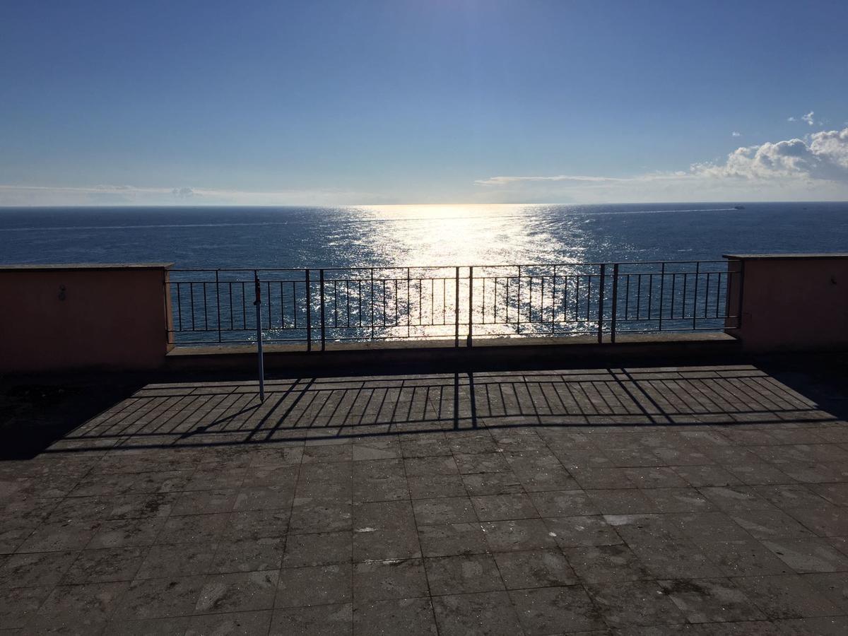 Sunrise Guest House Гаэта Экстерьер фото